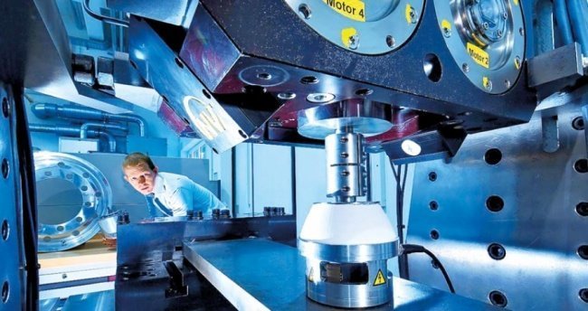 Data-Driven Business Models For Machine Tool Manufacturers