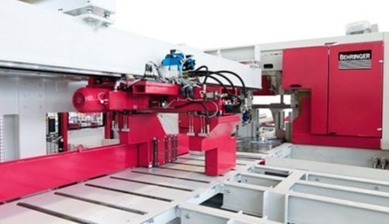 Multitasking In Parallel Sawing & Order Picking During Running Machine Operations