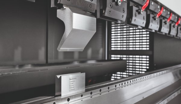 Bystronic is advancing into a new customer segment. The Xpress offers concentrated bending technology at an attractive price-level.